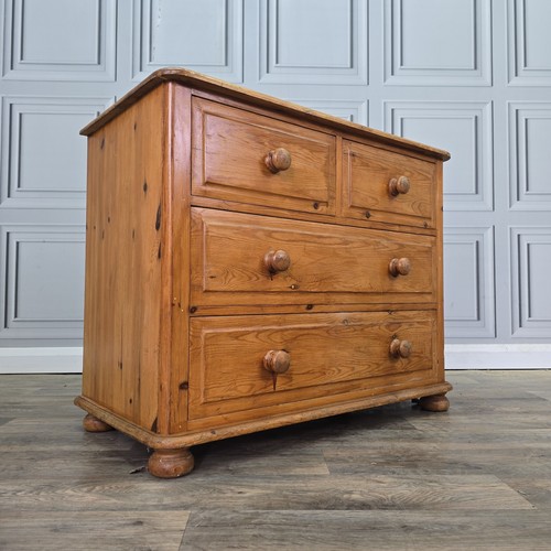 Vintage chest drawers - vintage, of